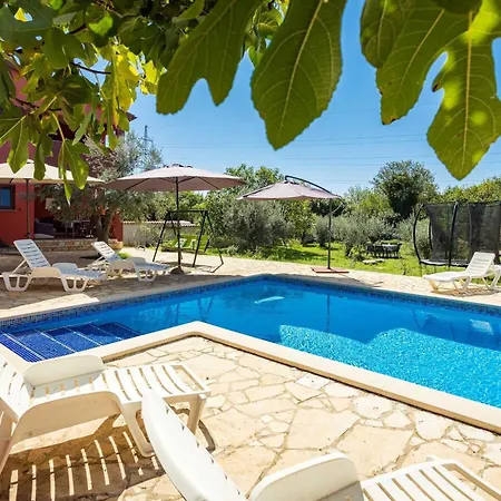 Pina Holiday home Pula