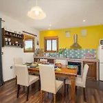 Pina Tatil Evi Pula