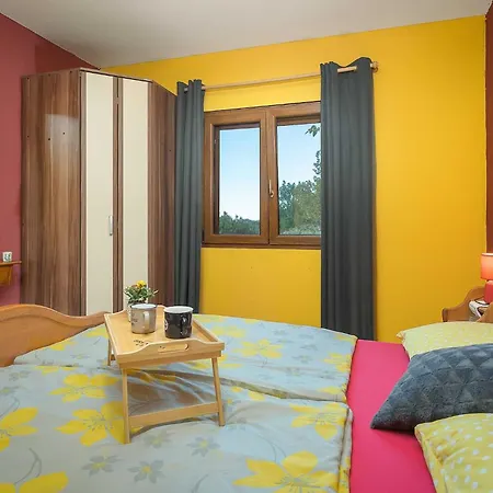 Tatil Evi Pina